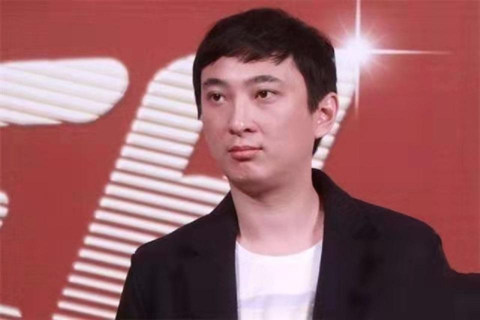 王思聪最新回应，从国民老公到企业家的蜕变之路