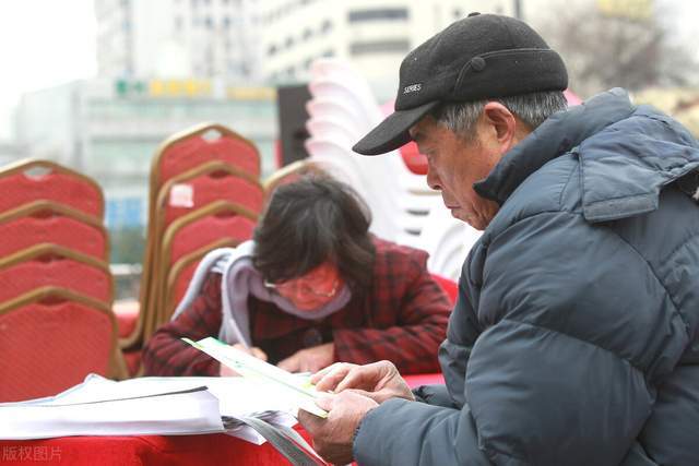 乡村养老最新情况，挑战、机遇与应对策略